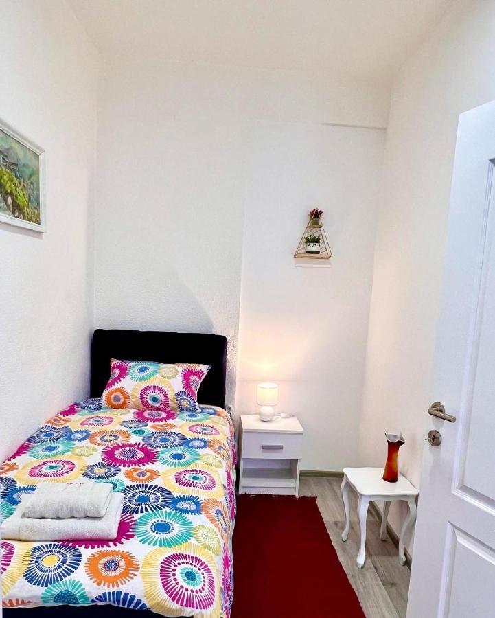 M Apartman Foca Exteriér fotografie