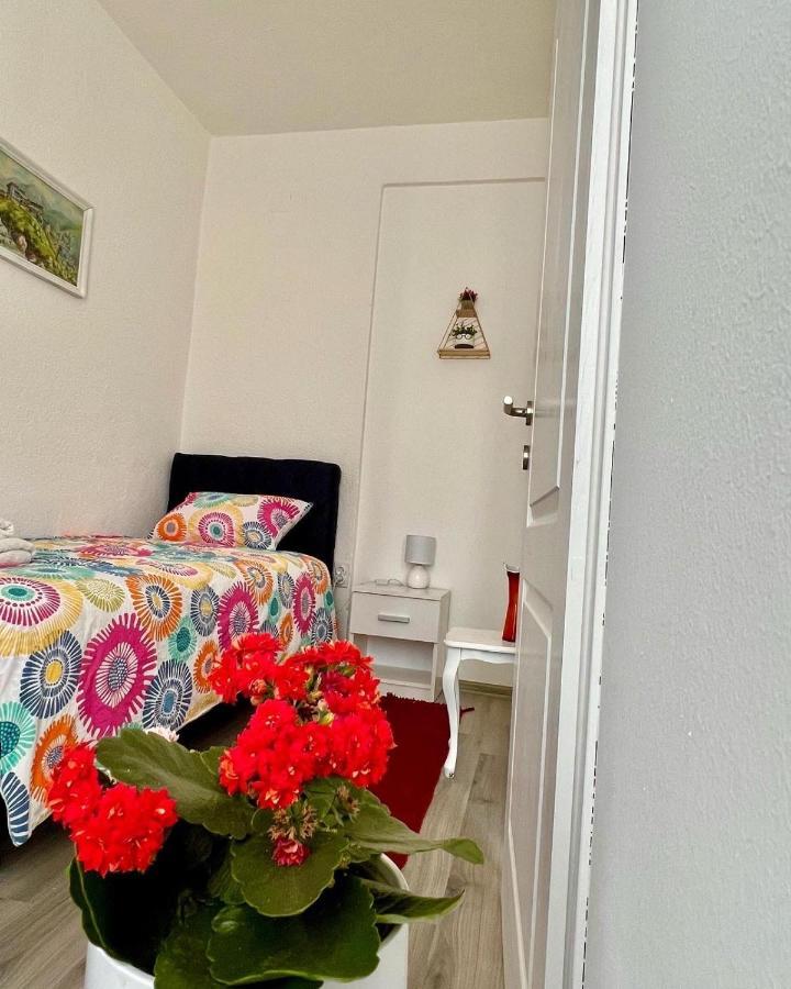 M Apartman Foca Exteriér fotografie