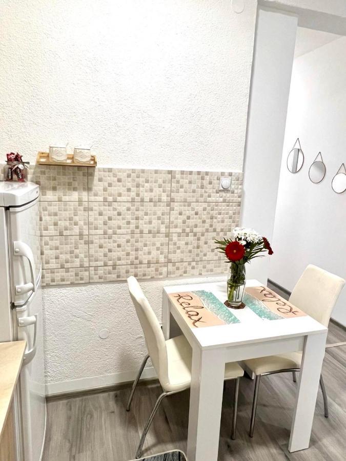 M Apartman Foca Exteriér fotografie
